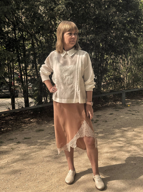 Beige silk Midi Skirt with Lace Trim